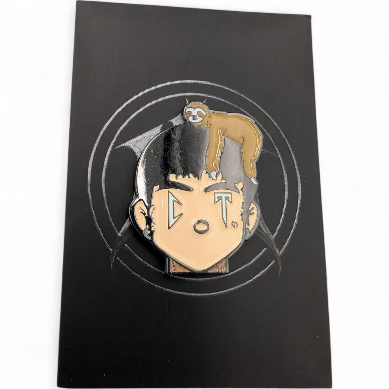 Nata CT Eyes Sloth - Soft Enamel Pin
